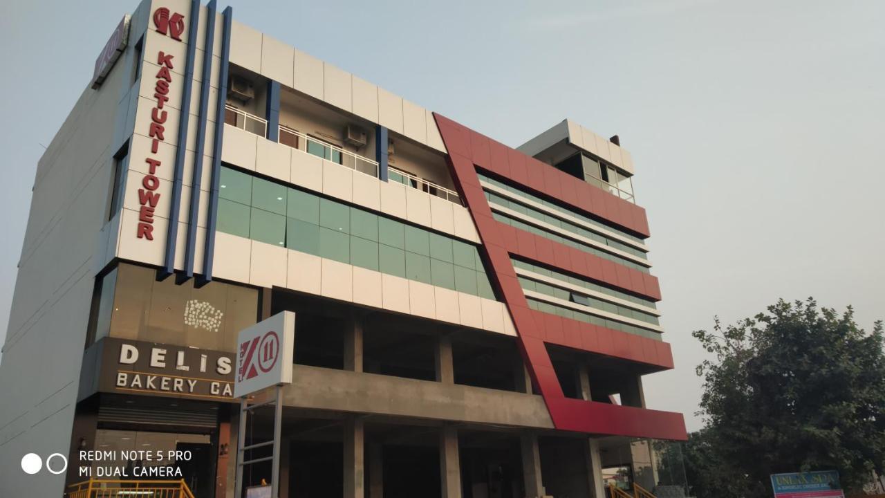 Hotel K11 Haldwāni Exterior foto